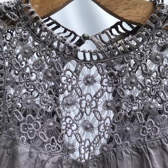 FP Swiss Dot tank - Picture 3 of 4